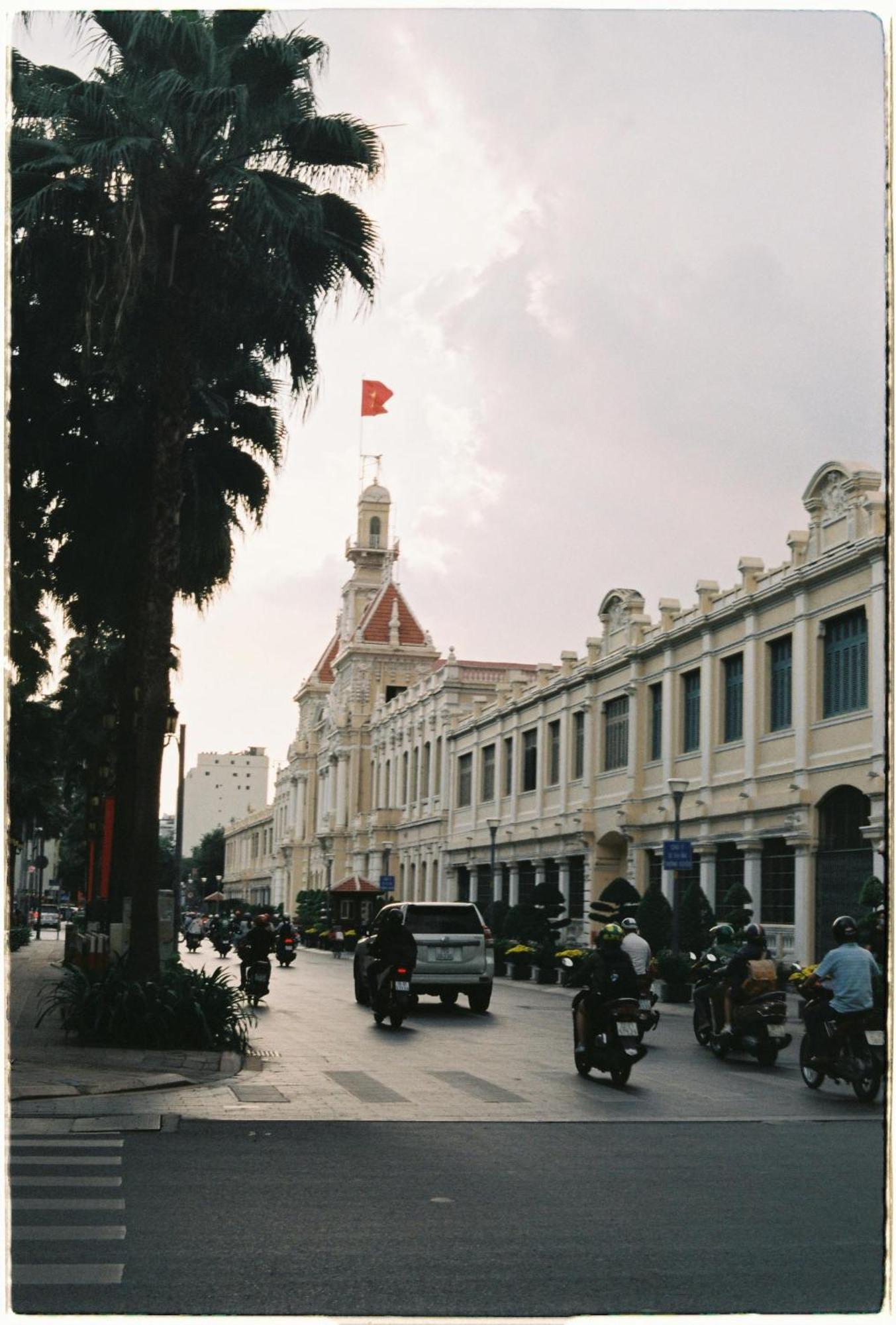 Thu'S Apartment Near Ben Thanh Market Хошимин Экстерьер фото